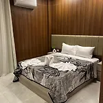Royal Home Hotel
